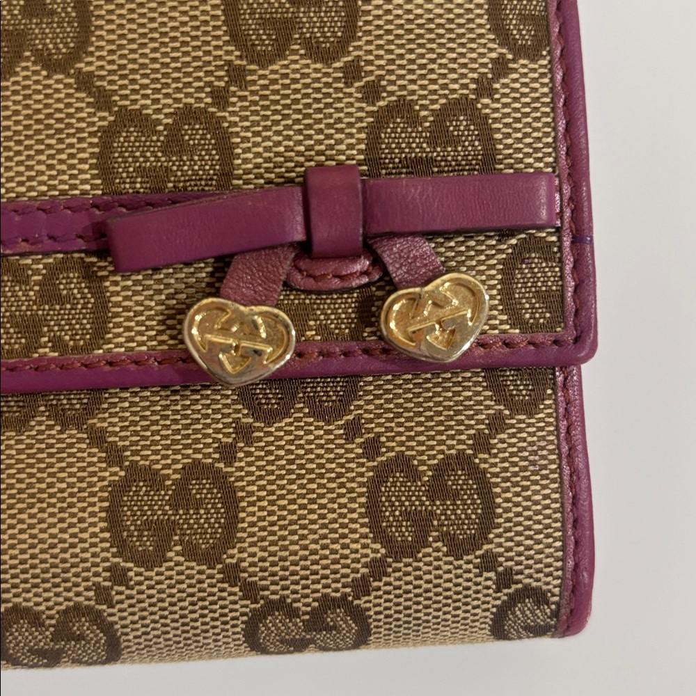 Gucci GG Canvas Wallet purple and tan Trim Heart Charm Continental” - Picture 4 of 13